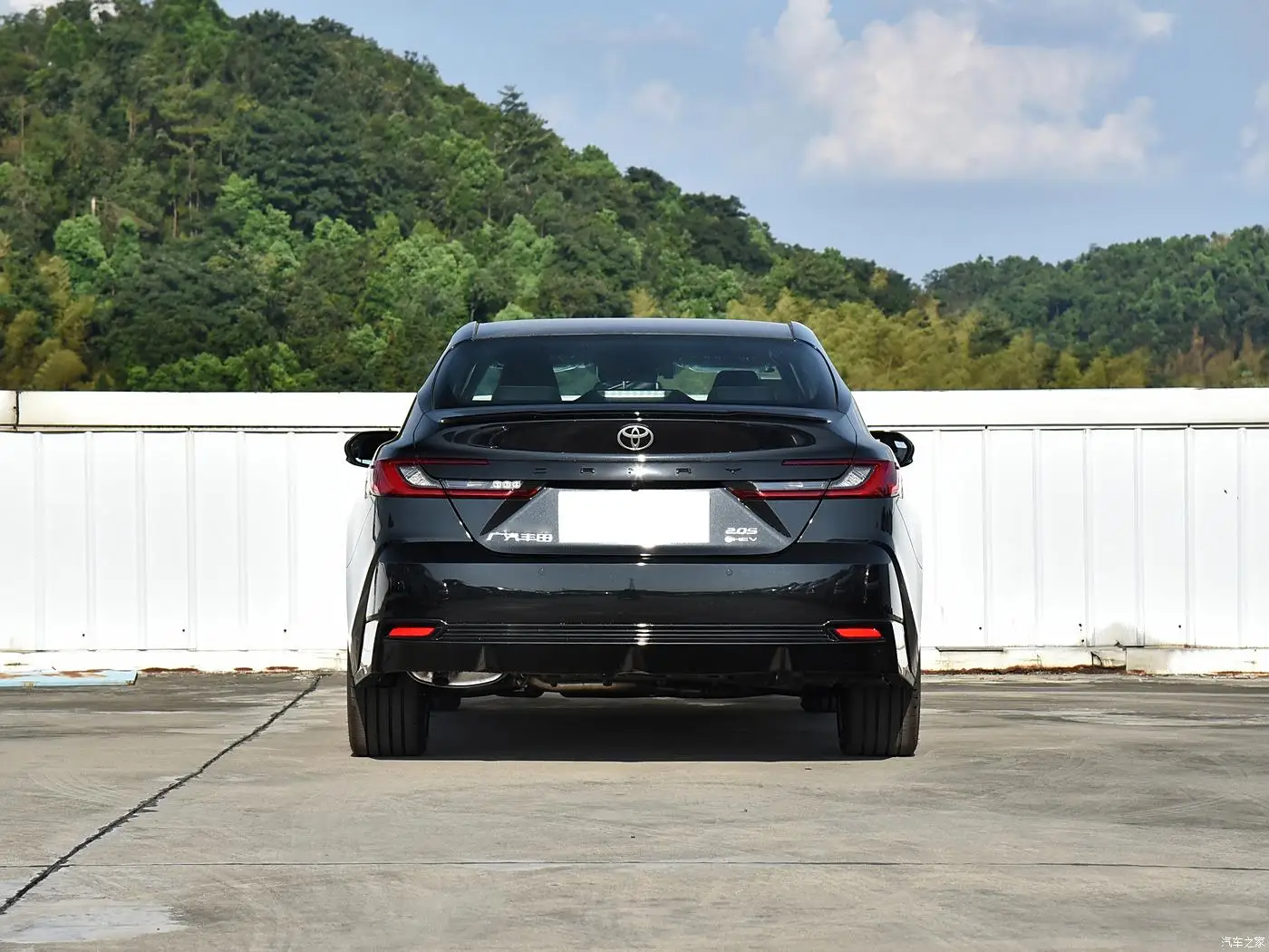 Toyo-ta Ca mry 2024 2 0 s спортивная серия бензиновый автомобиль для взрослых большой умный по низкой цене продается