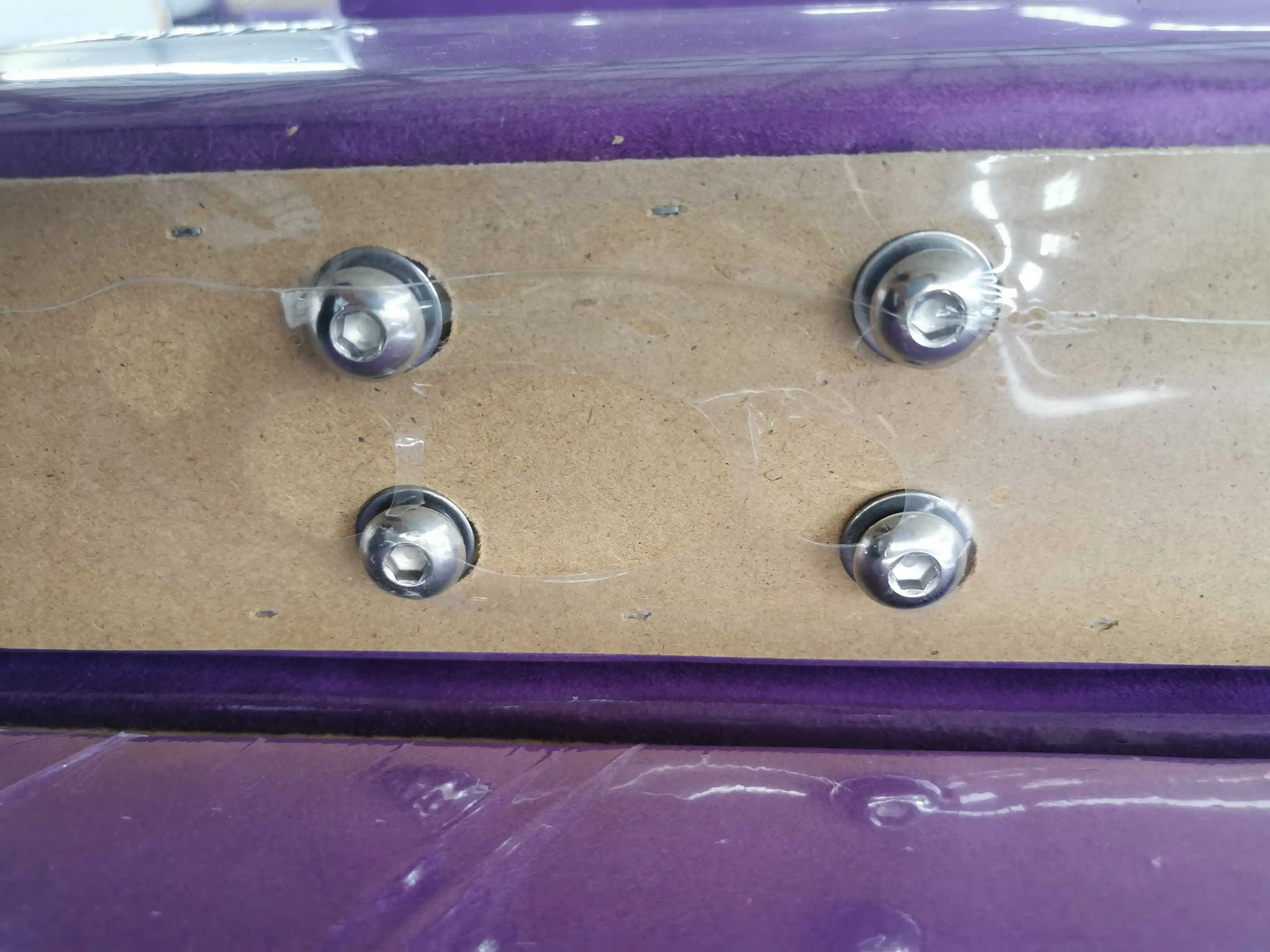 Heavy duty&anti-slip rubber feet provide great stability& adjustable height Gymnastics beam