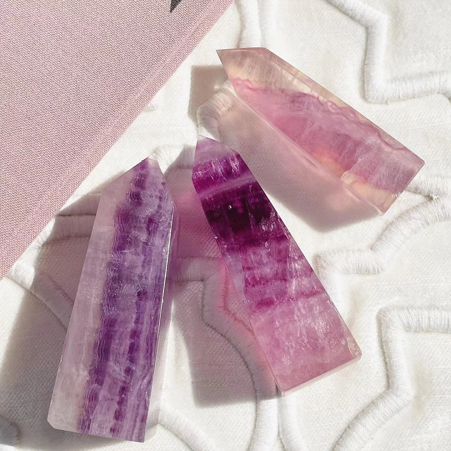 Natural crystal fluorite single point six prism seven color fluorite wand home decor items can be customized size