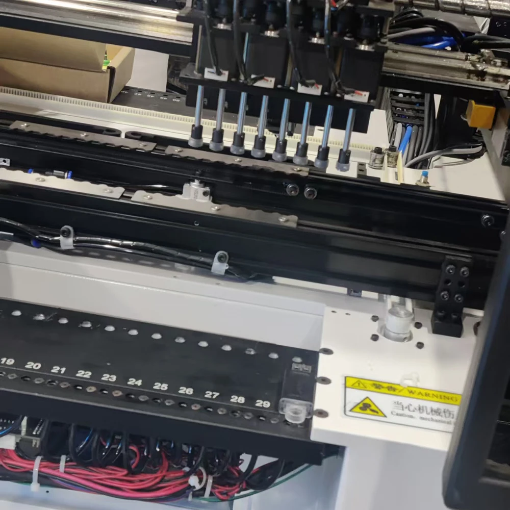 LED light assembly line 4 SMT desktop mounting machine GZ-G460Z PCB installation component equipment