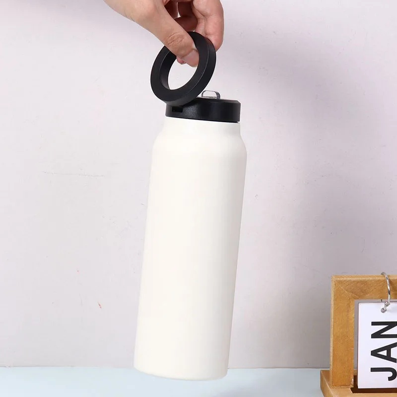 Outdoor Sports Phone Holder Vacuum Water Sports Bottles Flask for Gym With Magnet Cell Phone Holder