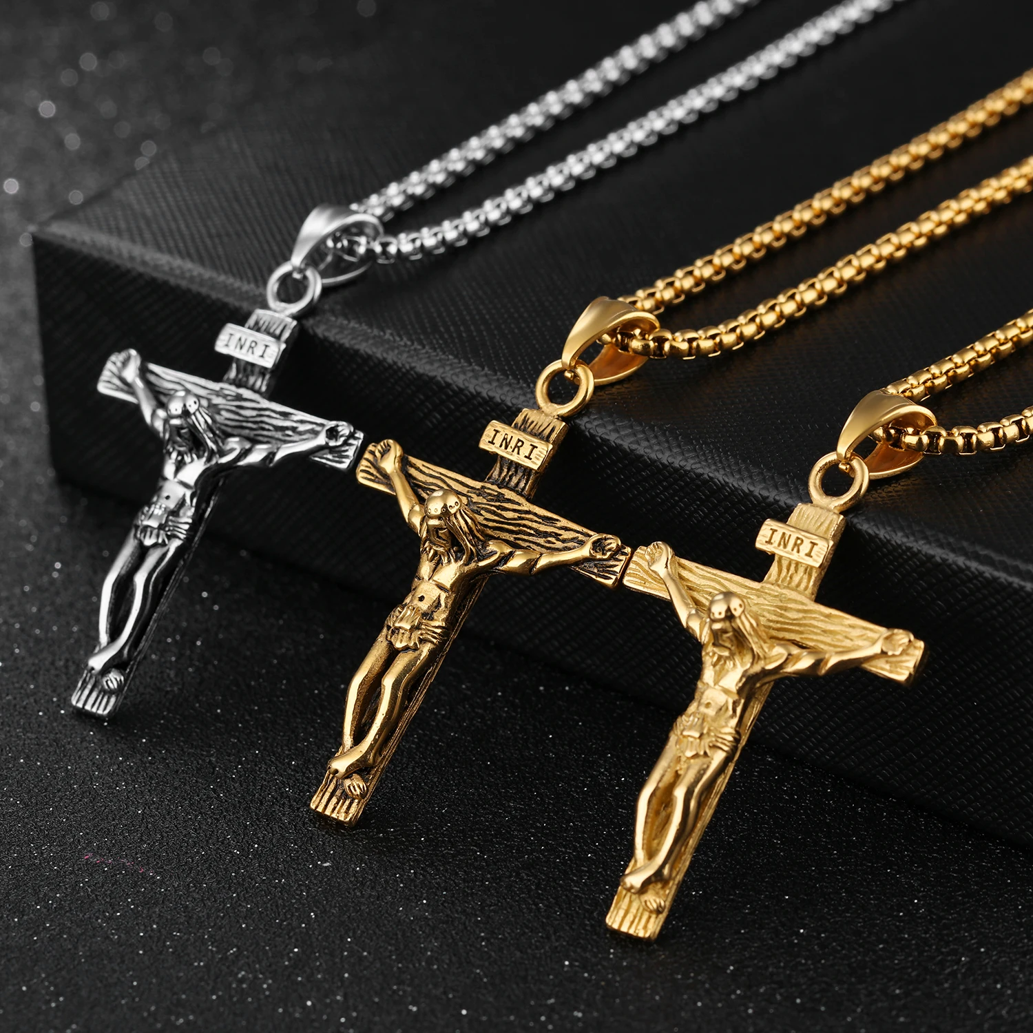 Religious Jesus Cross Necklace For Men New Fashion Gold color Cross Pendent with Chain Necklace Jewelry Gifts For Men