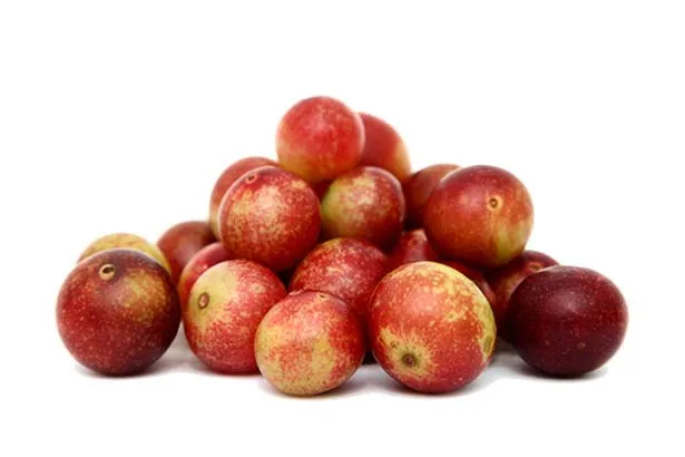 Фрукты и порошок Camu camu
