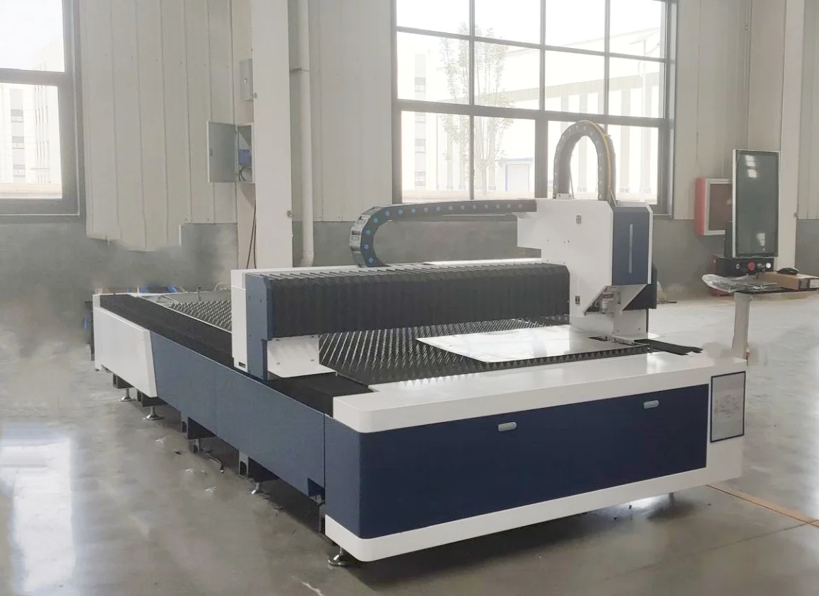 Good Optic Flat Metal 1kw 1.5kw 3kw Fiber Laser Sheet and Plate Cutter for Iron Aluminum Brass Cutting Machines Price