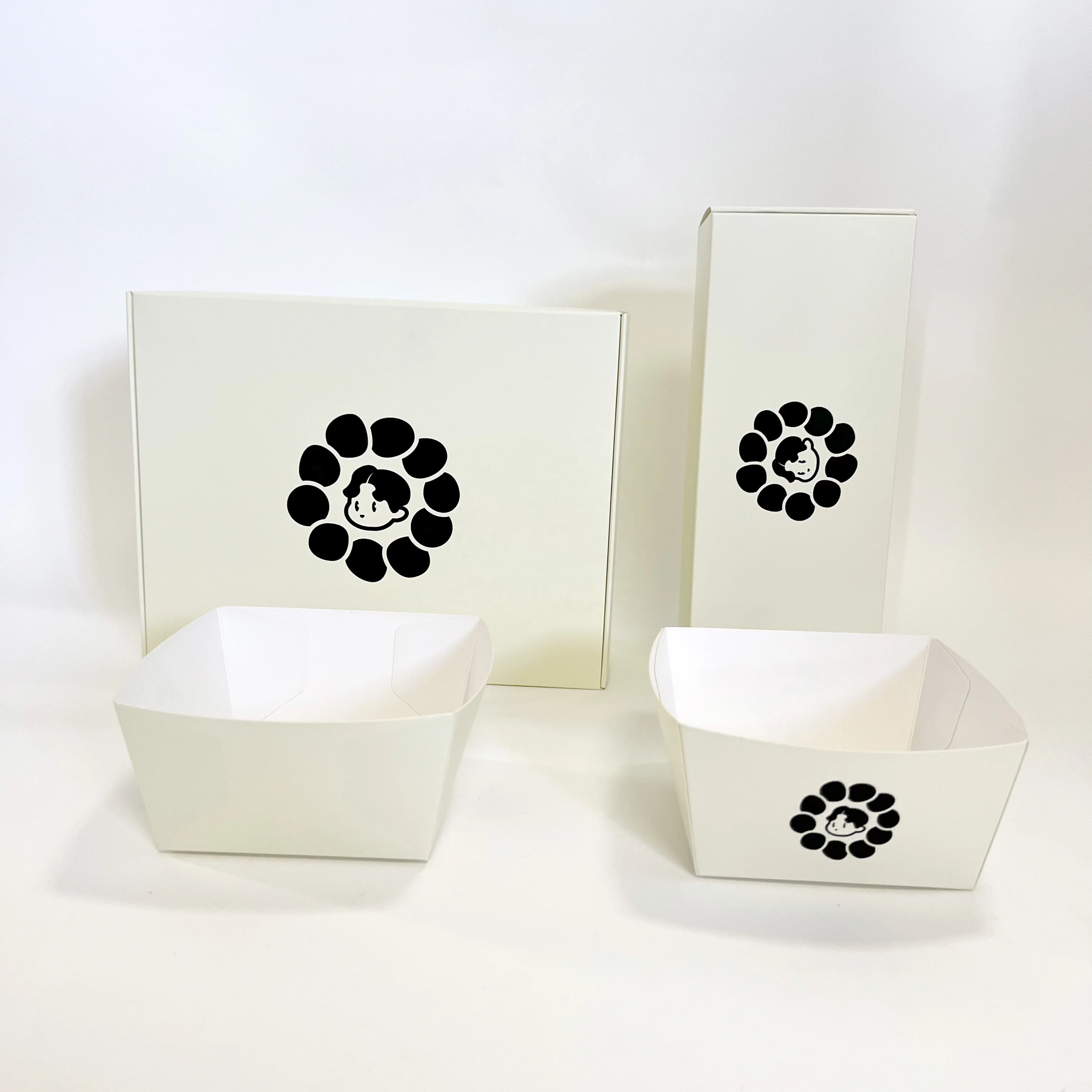 Wholesale Biodegradable Custom Logo Bread Bakery Dessert Cake Packaging Box Disposable Sweet Puffs Tiramisu Paper Box With Bags