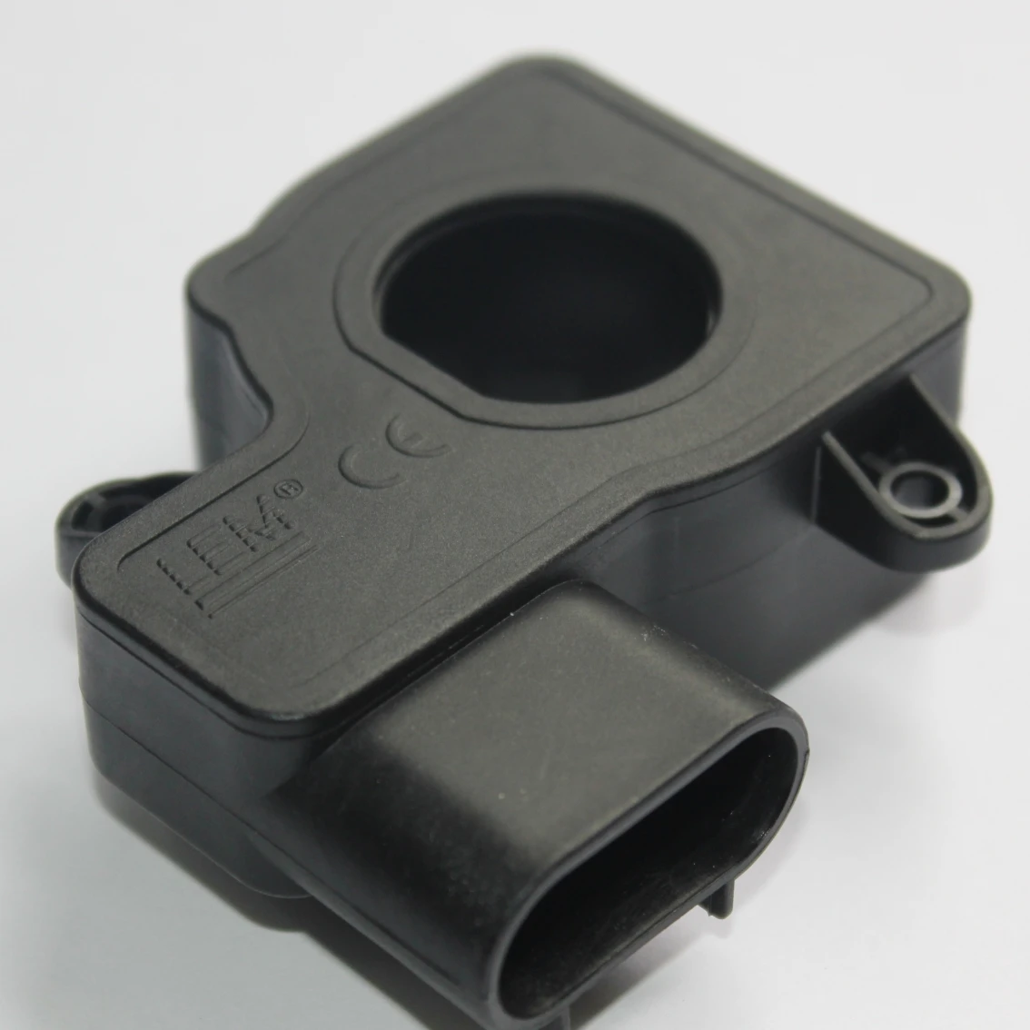 LEM sensor DHAB S/06 extermal DC unipolar 5 to 5V