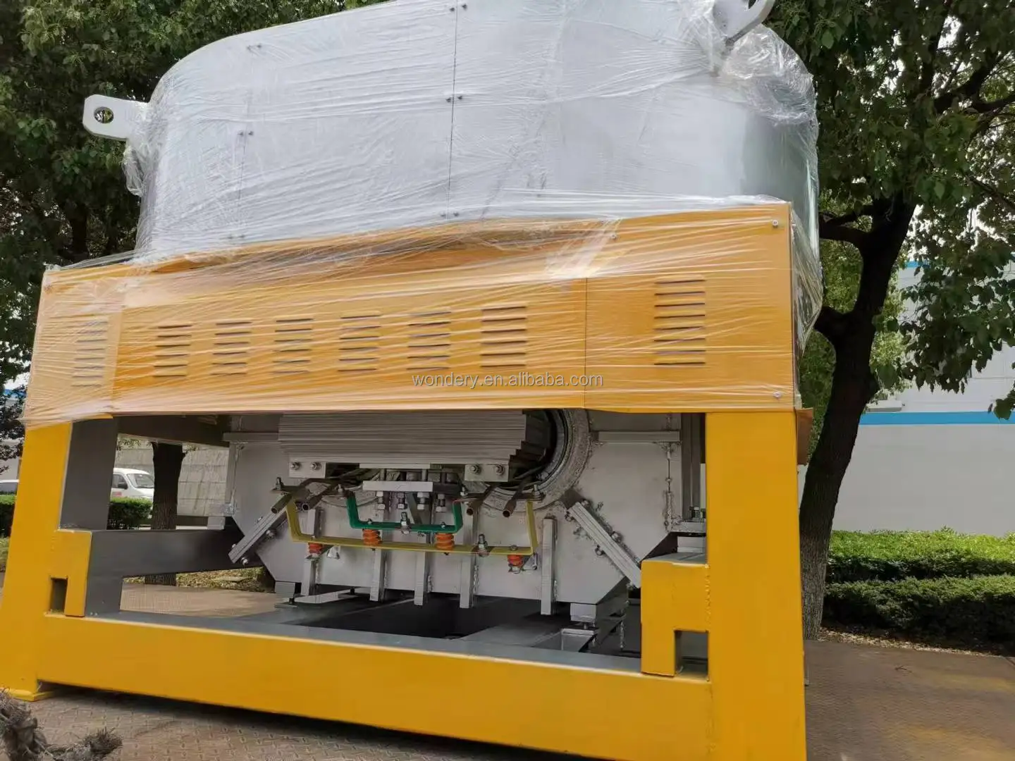Professional Factory Made Line Frequency Cored Hydraulic Tilting Upward Casting 8000T Induction Copper Melting Furnace