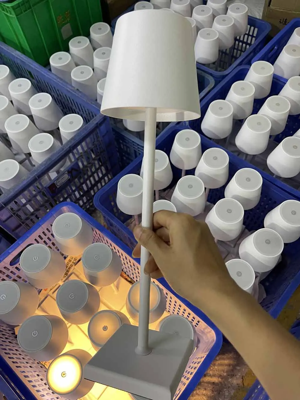 new product USB rechargeable battery desk lamp restaurant bar decorative lights outdoor LED dimmable modern cordless table lamp