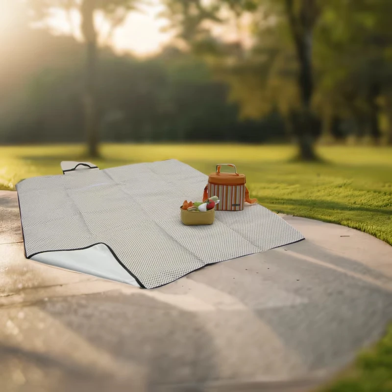 Custom Printed Waterproof Portable Lightweight Picnic Mat Folding Camping Mattress Blanket