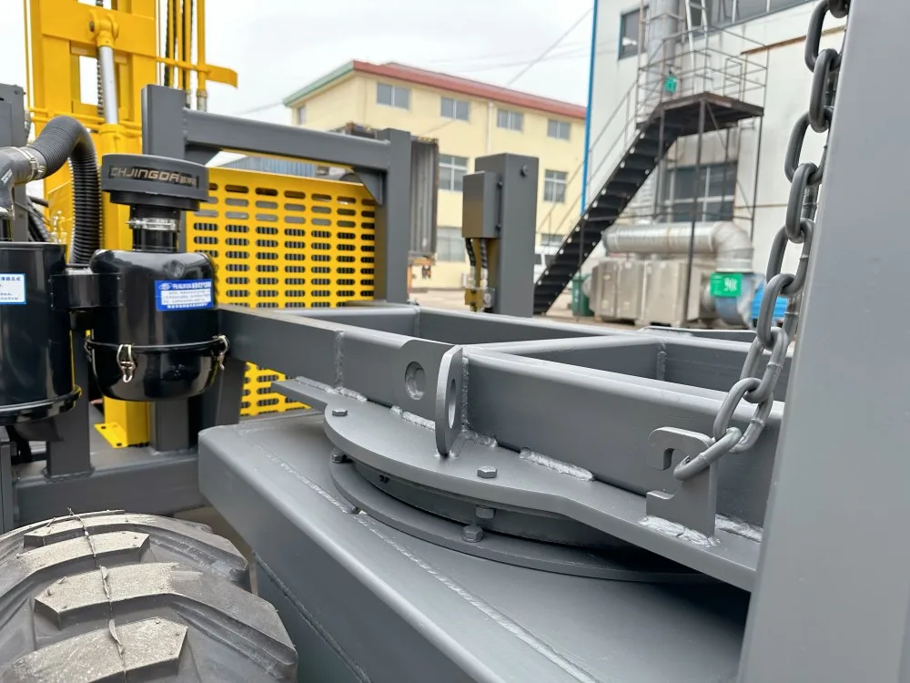 Factory Supply DTH 200m Drilling Depth 58KW 31m³/min Crawler Water Well Drilling Rig Machine With Four wheel