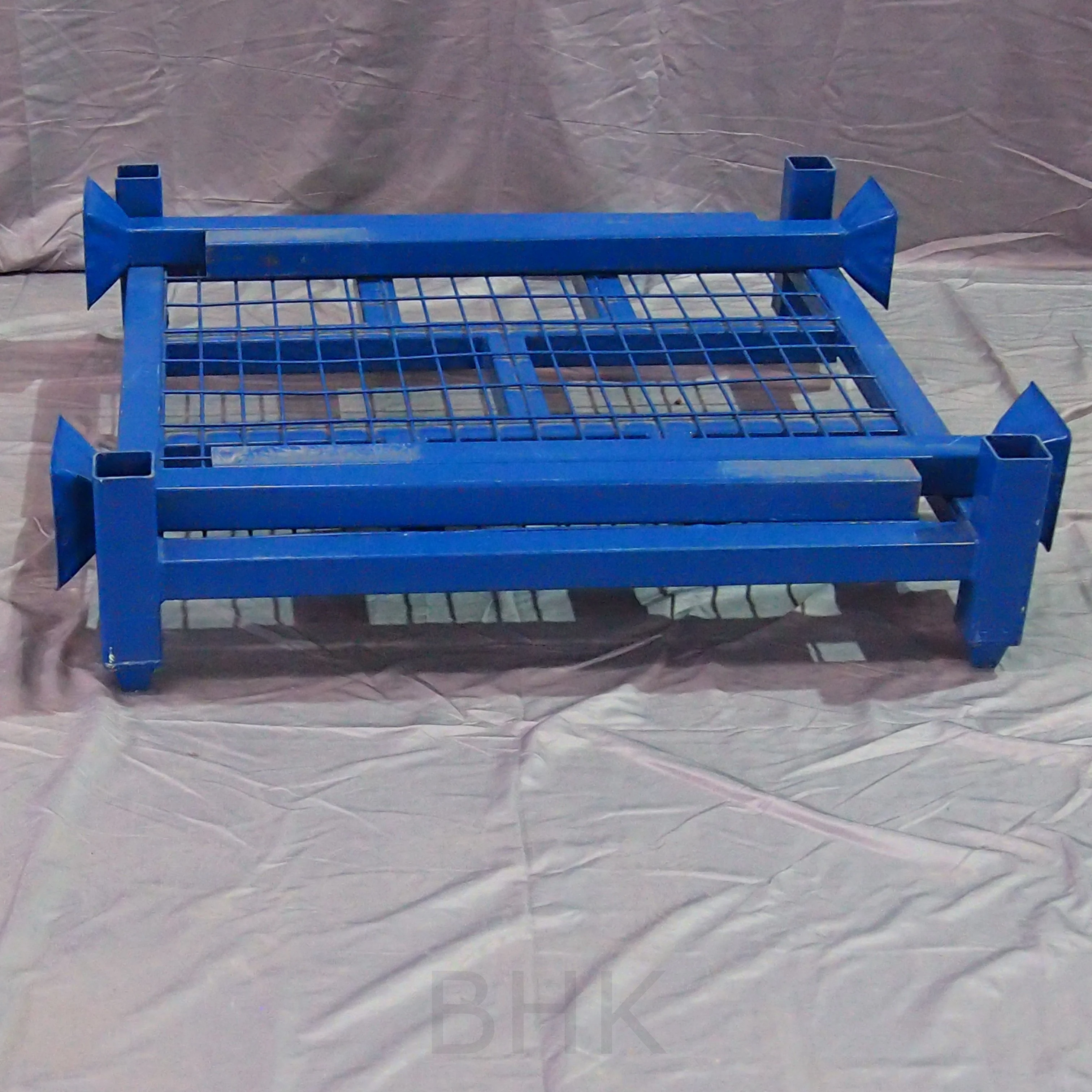 BHK91 Strong Metal Durable Stackable Collapsible Steel Pallet Rack with high quality