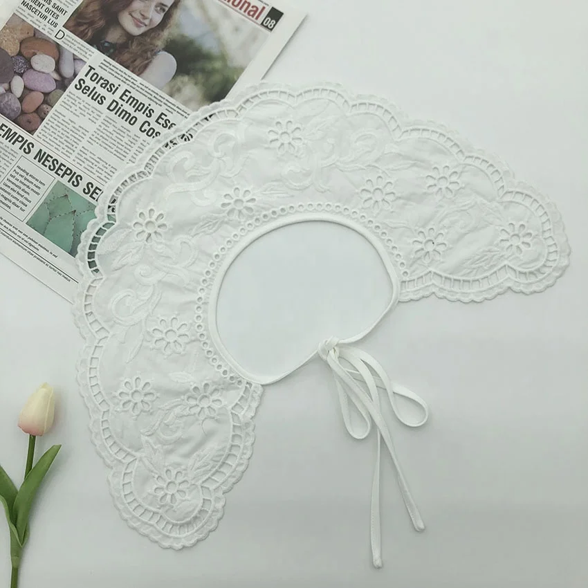 Factory Direct Spot Supply Of Water-soluble Lace Wisps Of Flowers Around Detachable Collar