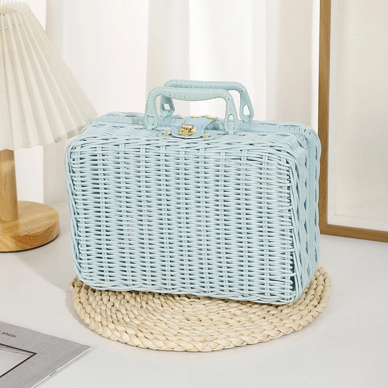 Wholesale Factory Direct Sale Handwoven White Picnic Storage Basket With Handle
