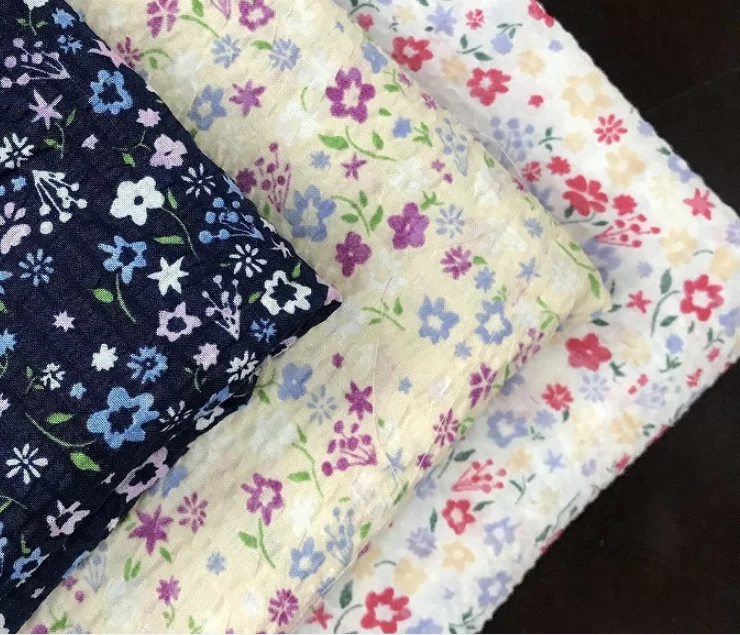 Small satin  flower  print fabric 100%  cotton cambric  printed  fabric  cotton sateen rose flower print fabric