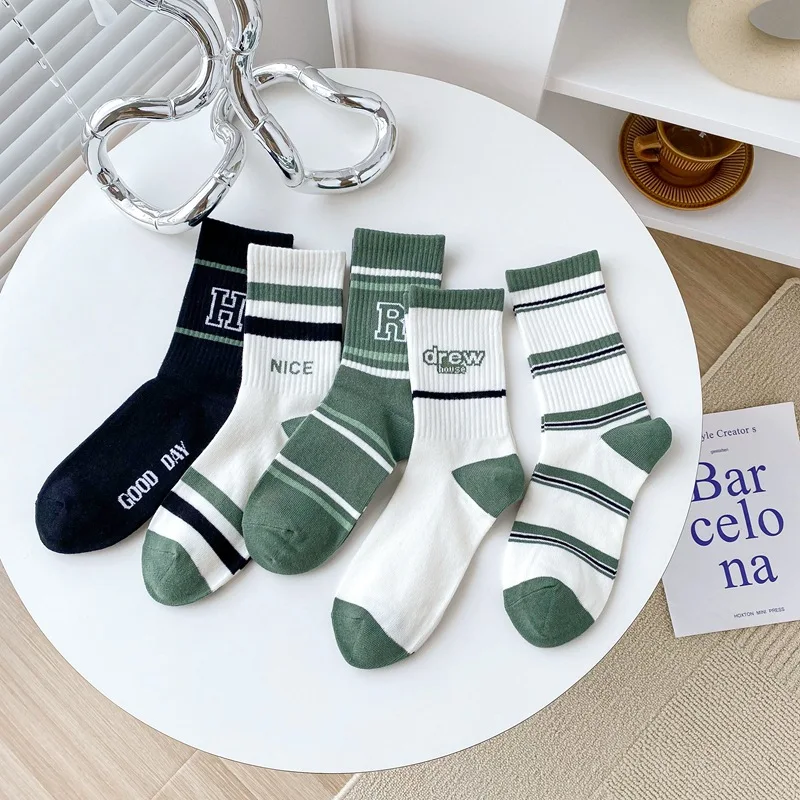 Wholesale Design Athletic Socks Unisex Exercise Training Sox Design Band Custom Logo Socks Running Cycling Sports Socks