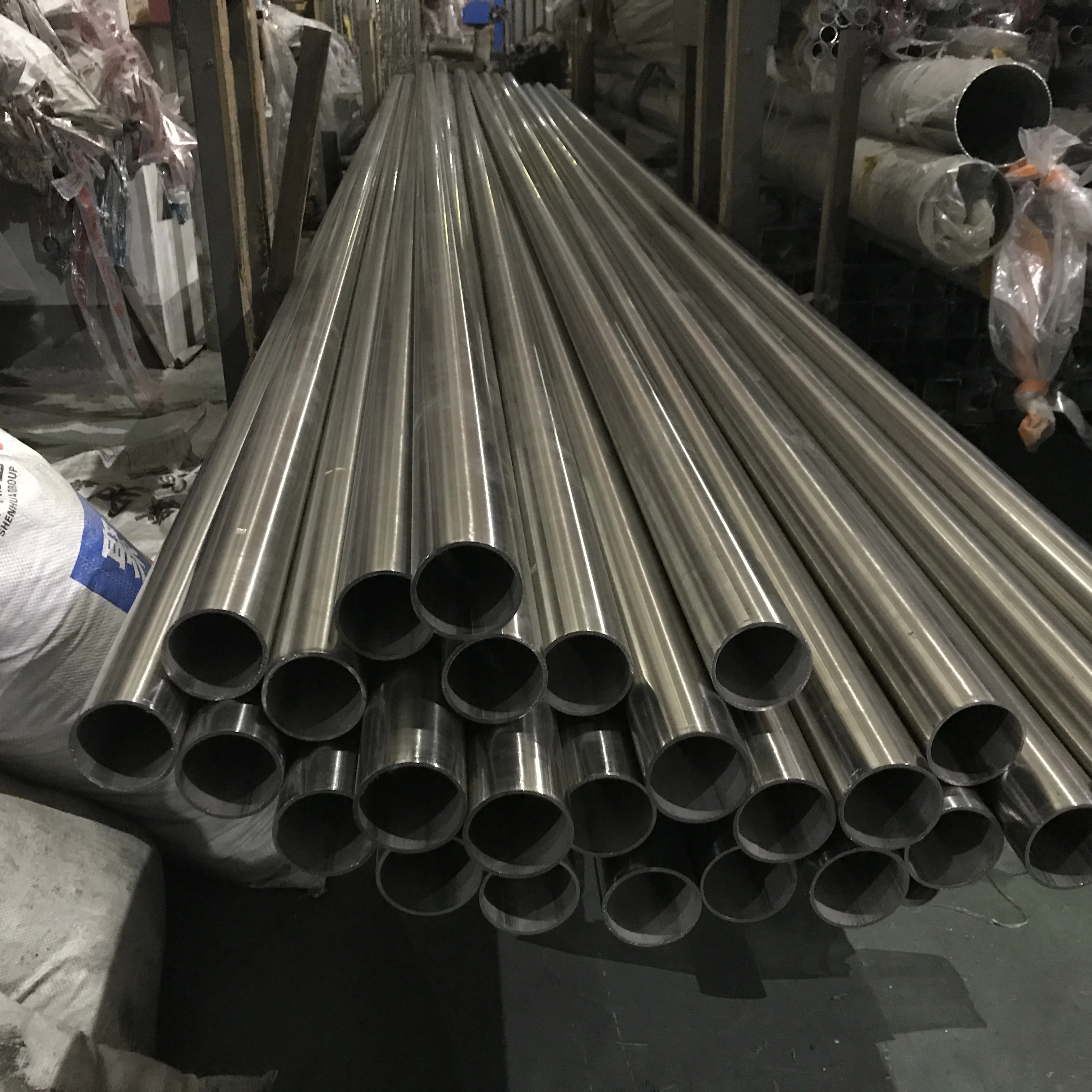JIS Hot Selling Ss Steel Pipe 201 304 316l Welded/seamless Stainless Steel Pipe/Tube Manufacturer In China