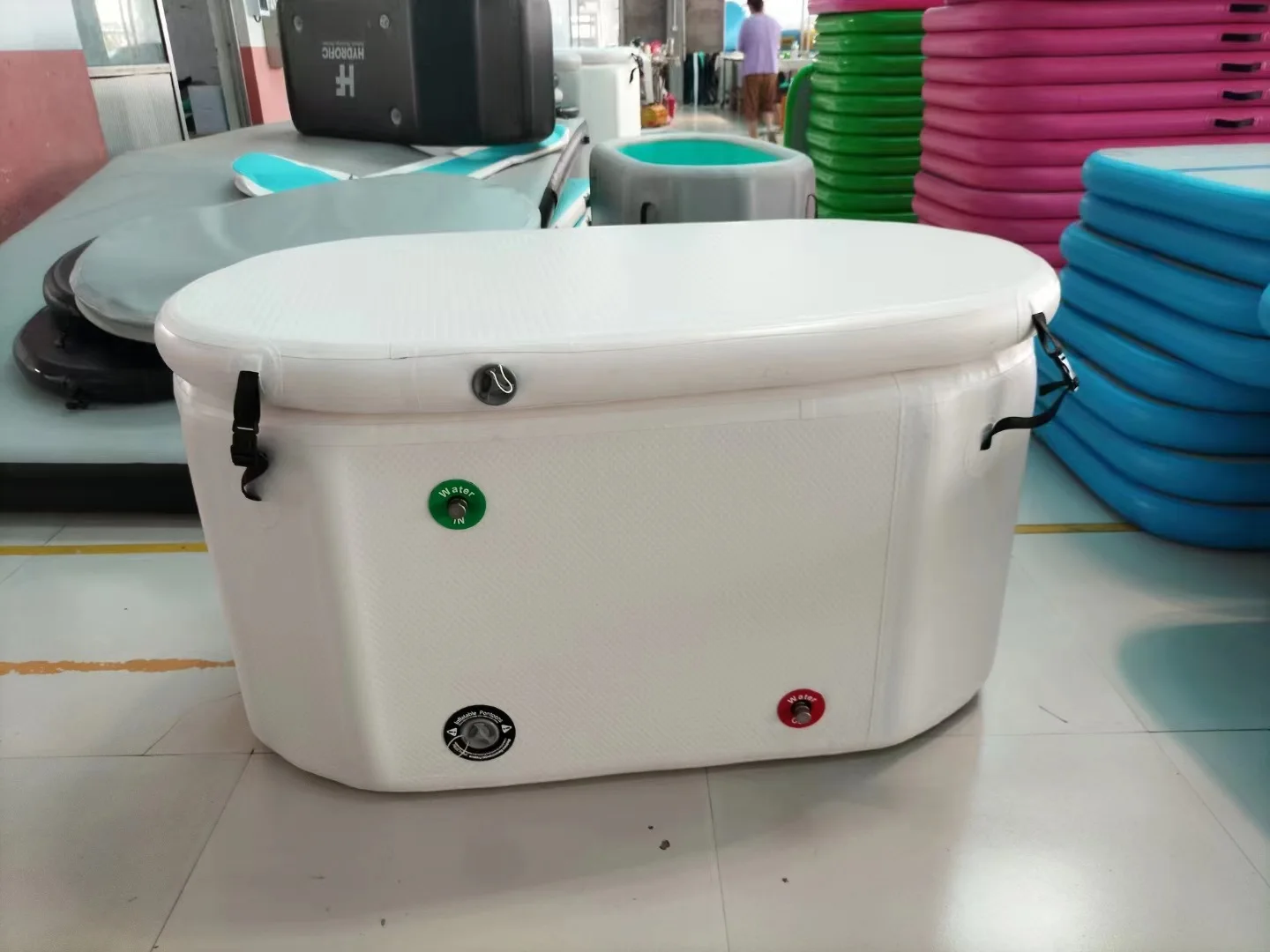 TOSHARE 2024 Custom Outdoor Pvc Inflatable Folding Adult Extra Large Ice bath Tub Recovery