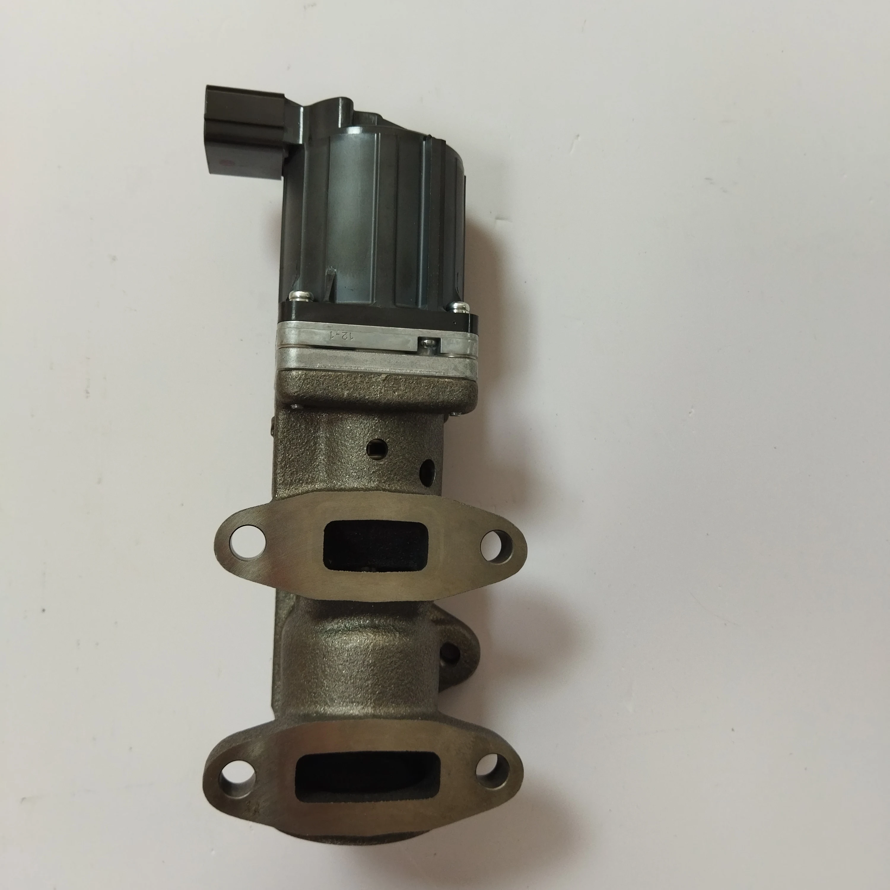 8-98238252-2 GER VALVE ENGINE 4HK1 of excavator parts