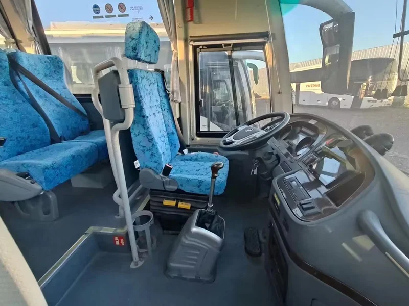Used Higer Bus China 50 Seats RHD Rear Engine Diesel Higer Coaches KLQ6125 for Sale