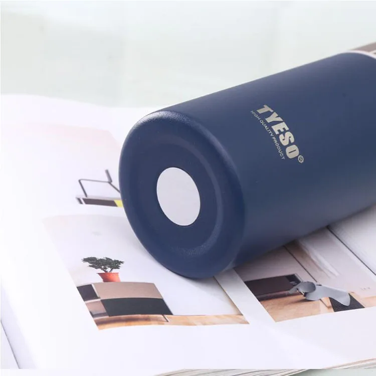 2019 wholesale18oz 25oz stainless steel double wall insulated vacuum water bottle with hand lid