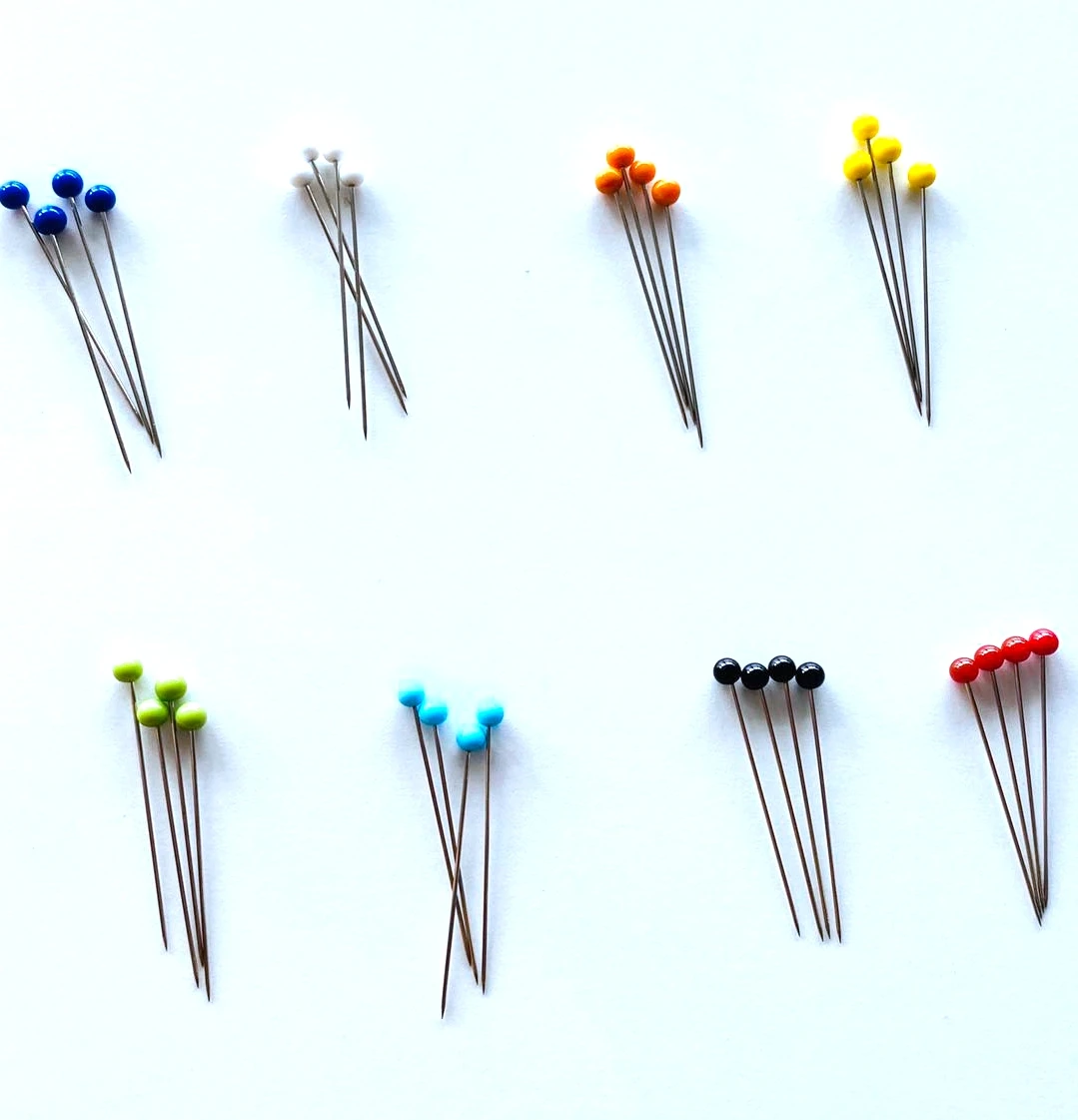 Поставка булавок для культуры и образования