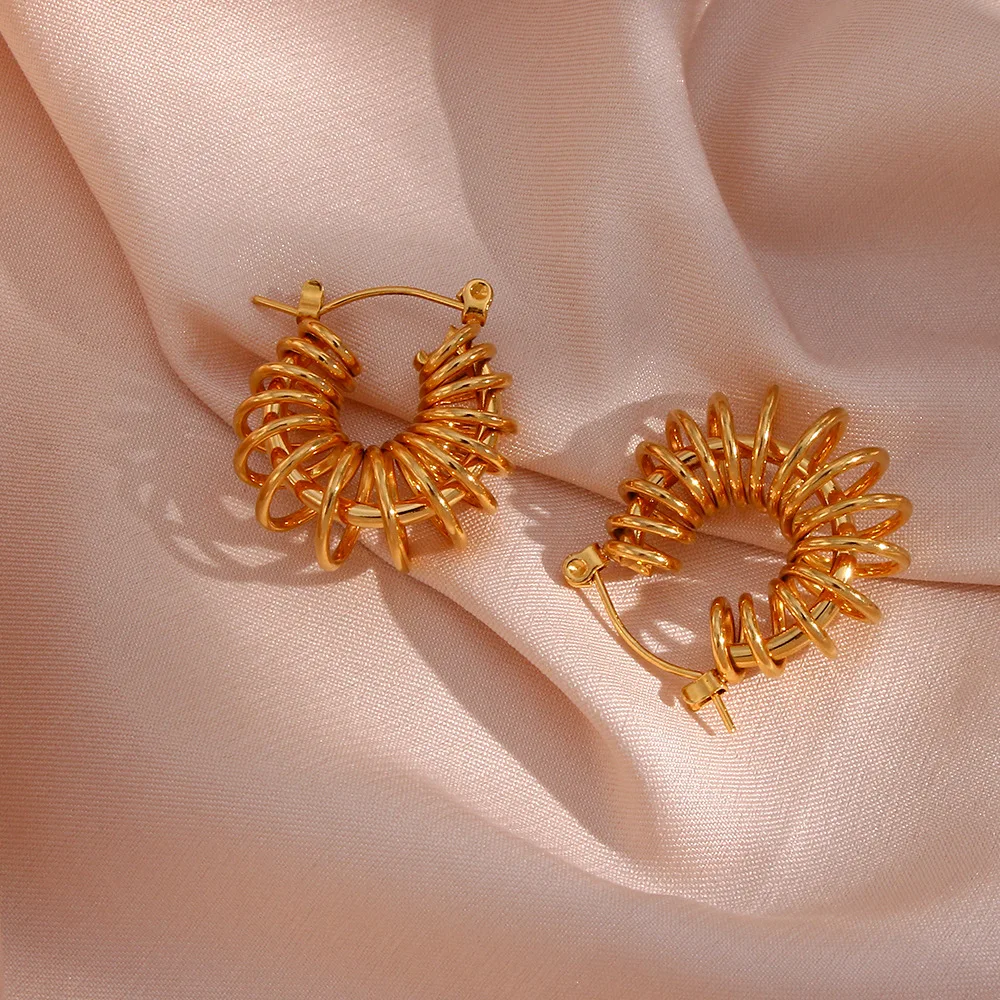 Minimalist Waterproof Stainless Steel Round Hollow Geometric Unusual Jewelry 18K Gold Winding Chunky Hoop Earrings For Women