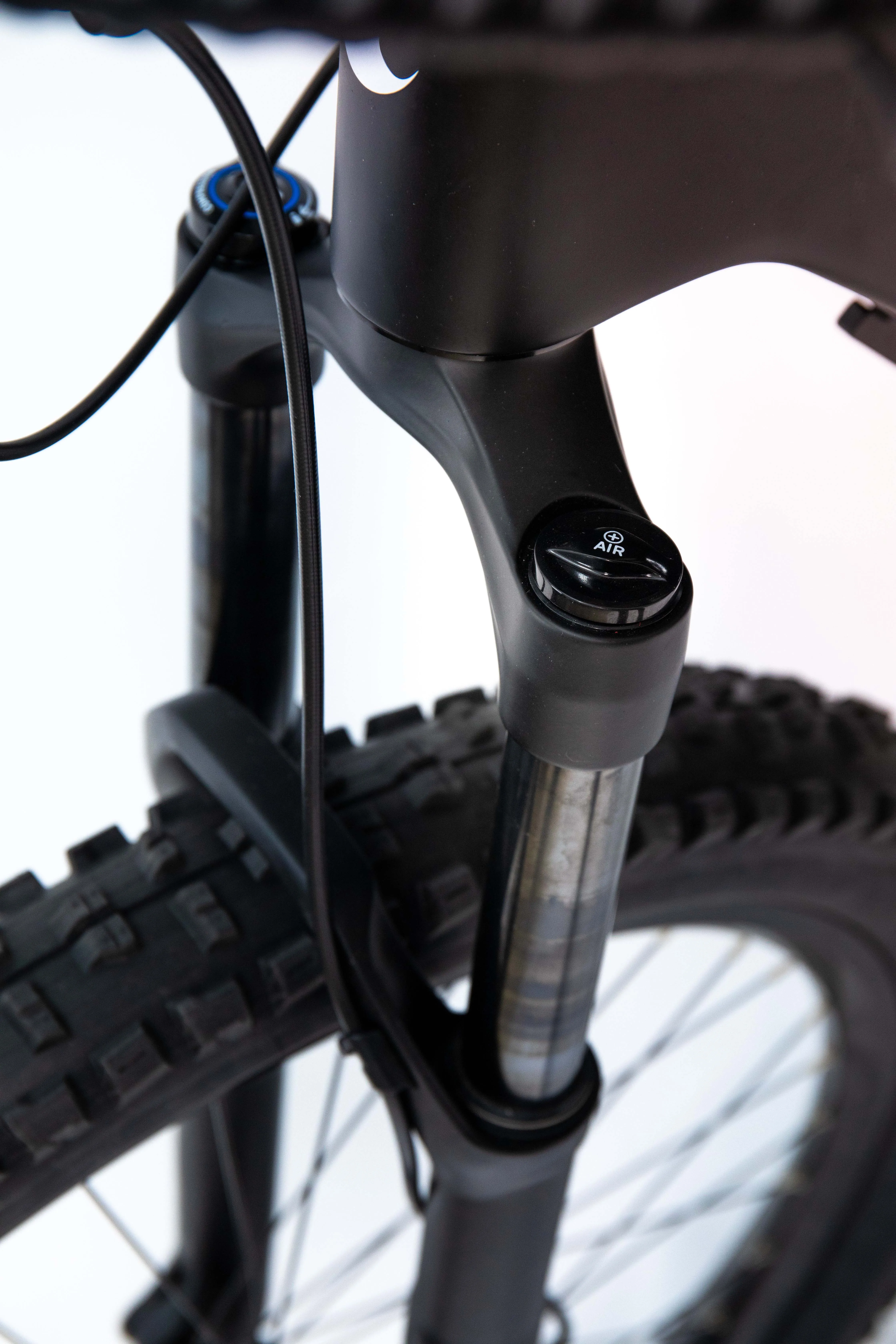 Carbon fiber Ebike 27.5*3 inch Full Suspension electric mountain bicycle With Bafang 500w 12Ah Emtb