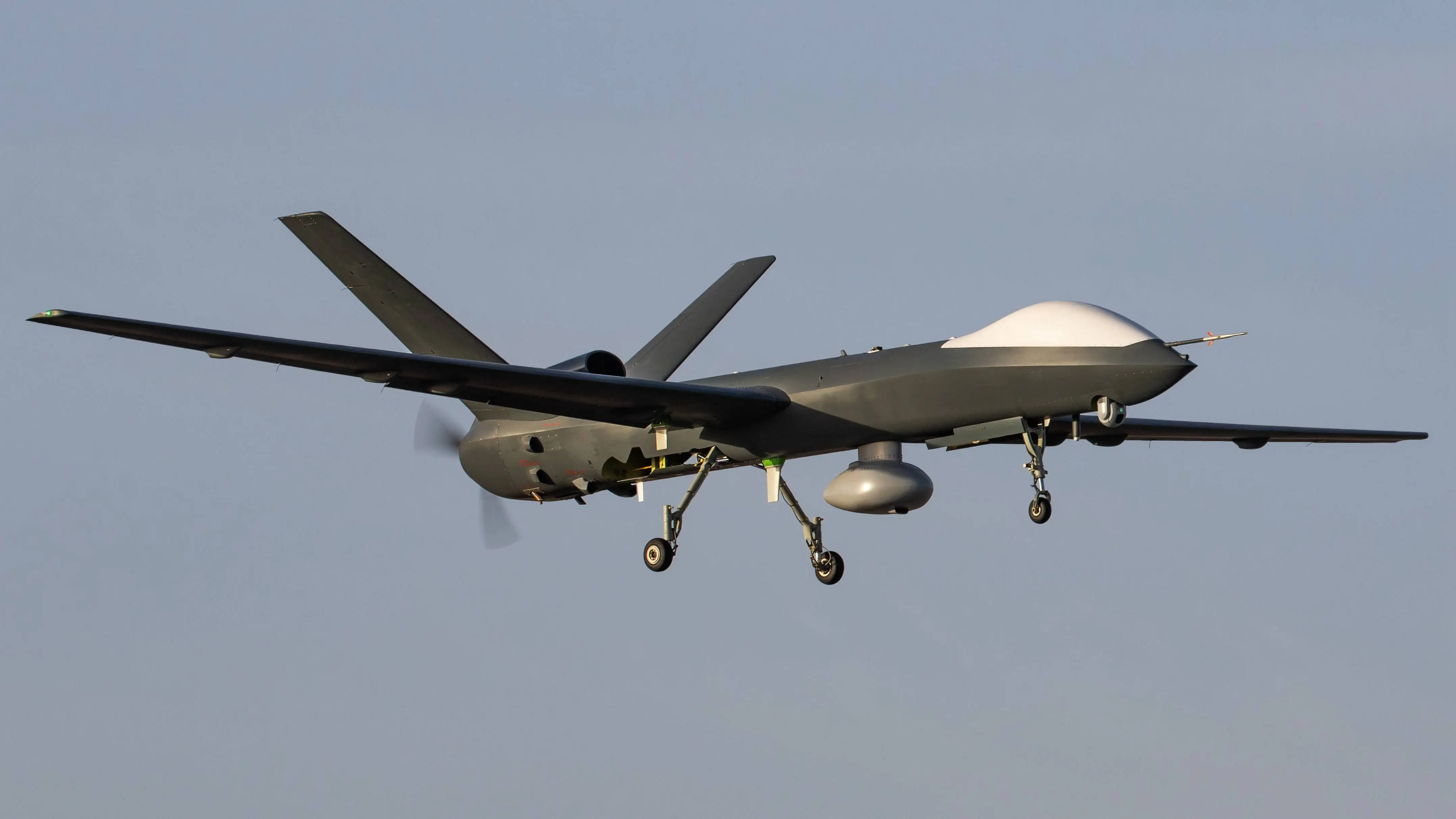 Trigonox 279 Mixture of acetylacetone peroxide and tert-butyl peroxybenzoate in solvents