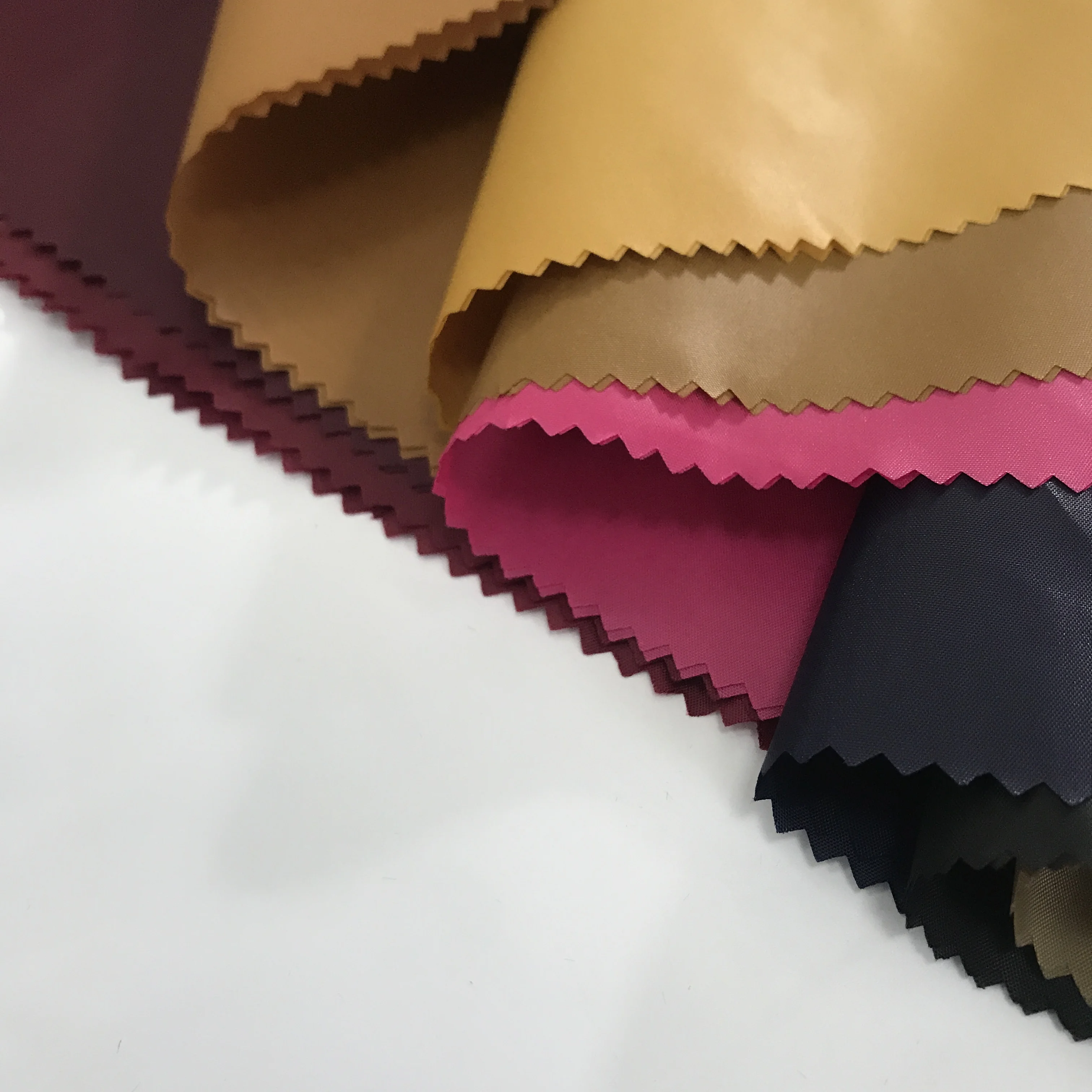 230T полиэстер Тафта Ткань с глянцевым покрытием для одежды NS ткань