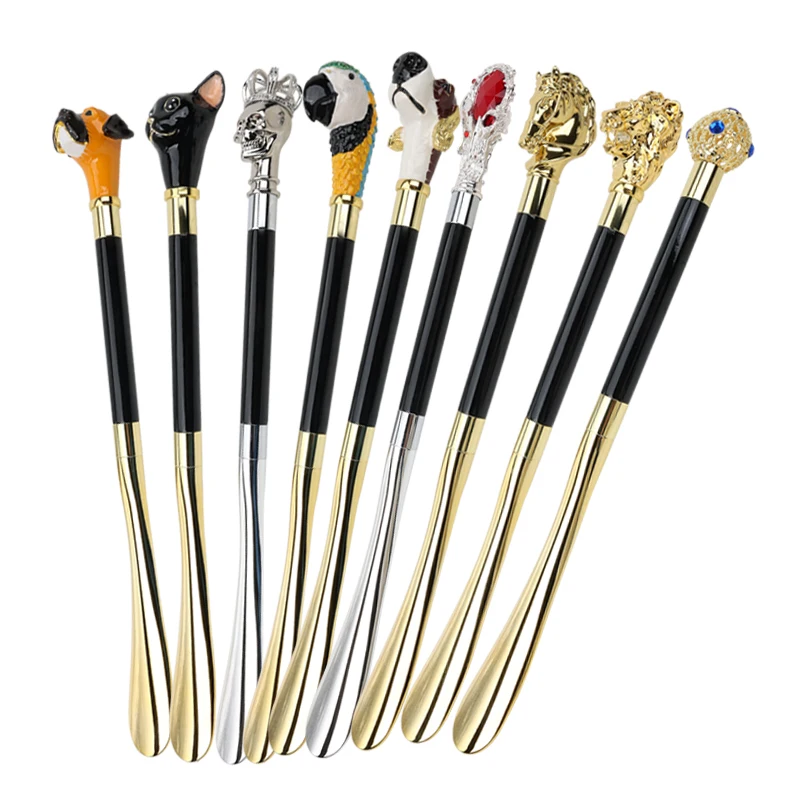 Factory Wholesale Custom Logo Animal Head Fashion Wear Shoe Helper Luxury Long Shoe Horn With Different Head Shaped