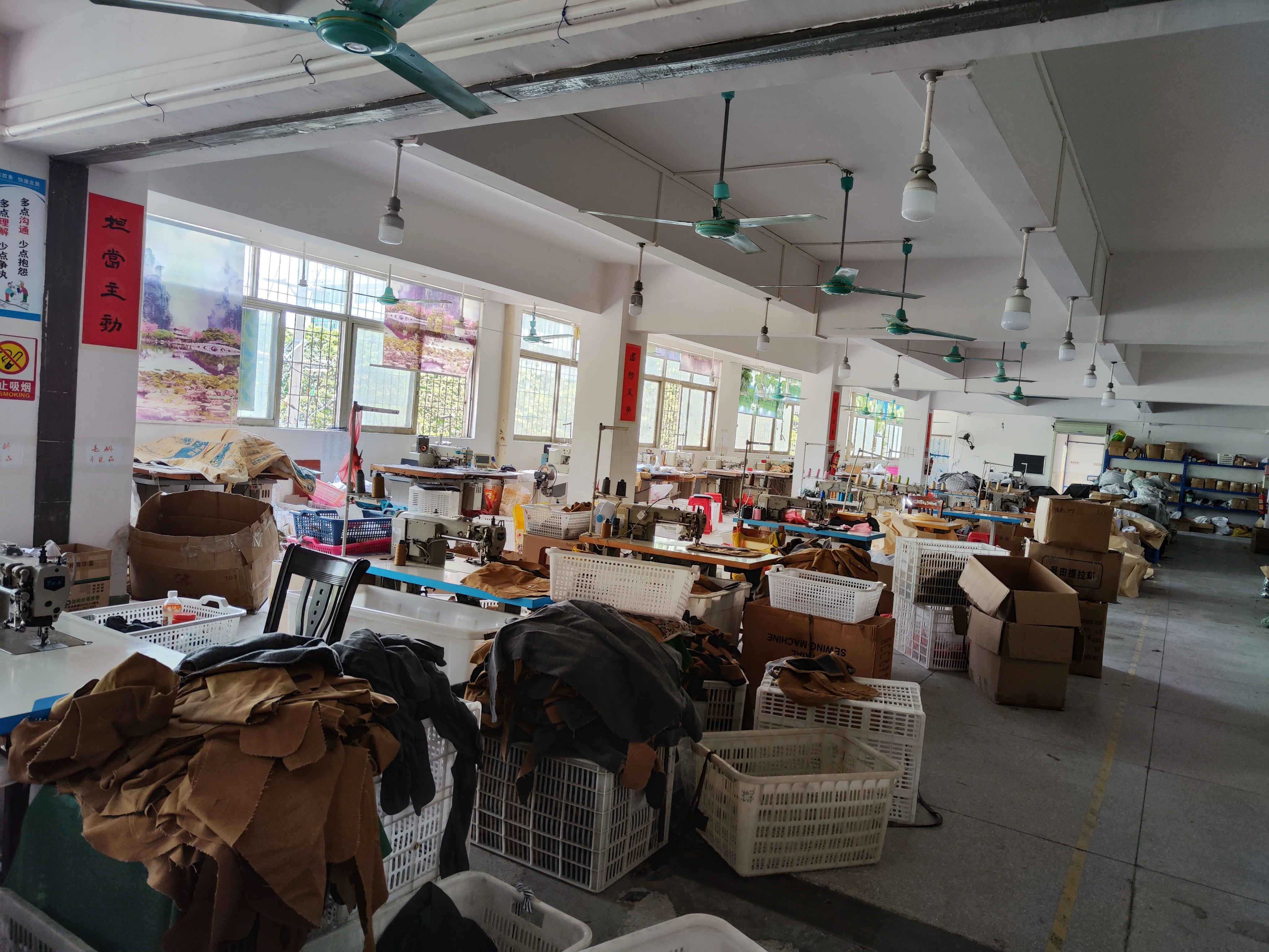 Foldable Dog Tent Houses Portable Outdoor Pet Puppy Cats Cage Indoor Puppy Cats Pet Cage With Breathable Mesh Window