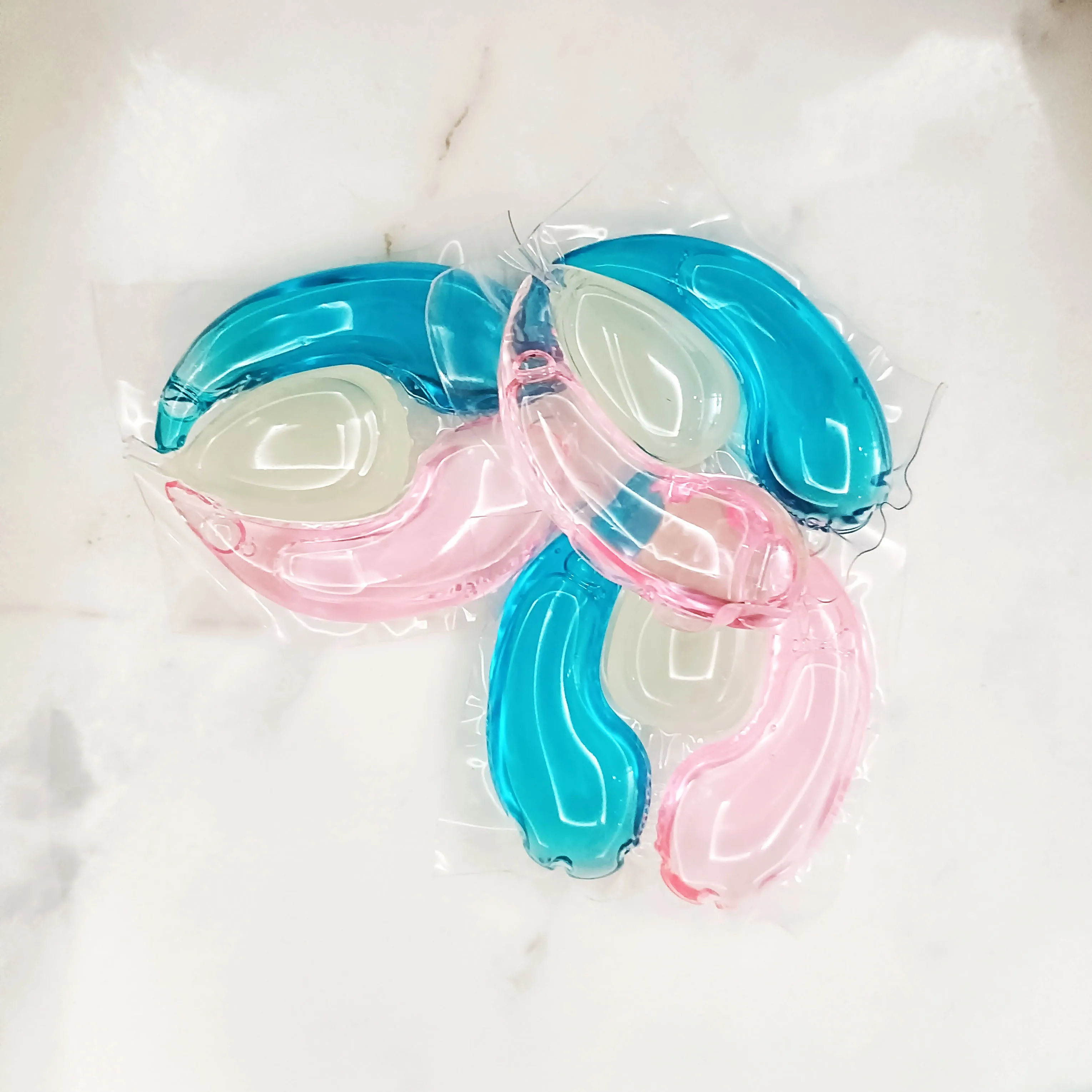 OEM 3 in 1 Laundry Pods fragrance laundry Detergent Capsules  Wholesale Natural Organic Washing Cleaner products