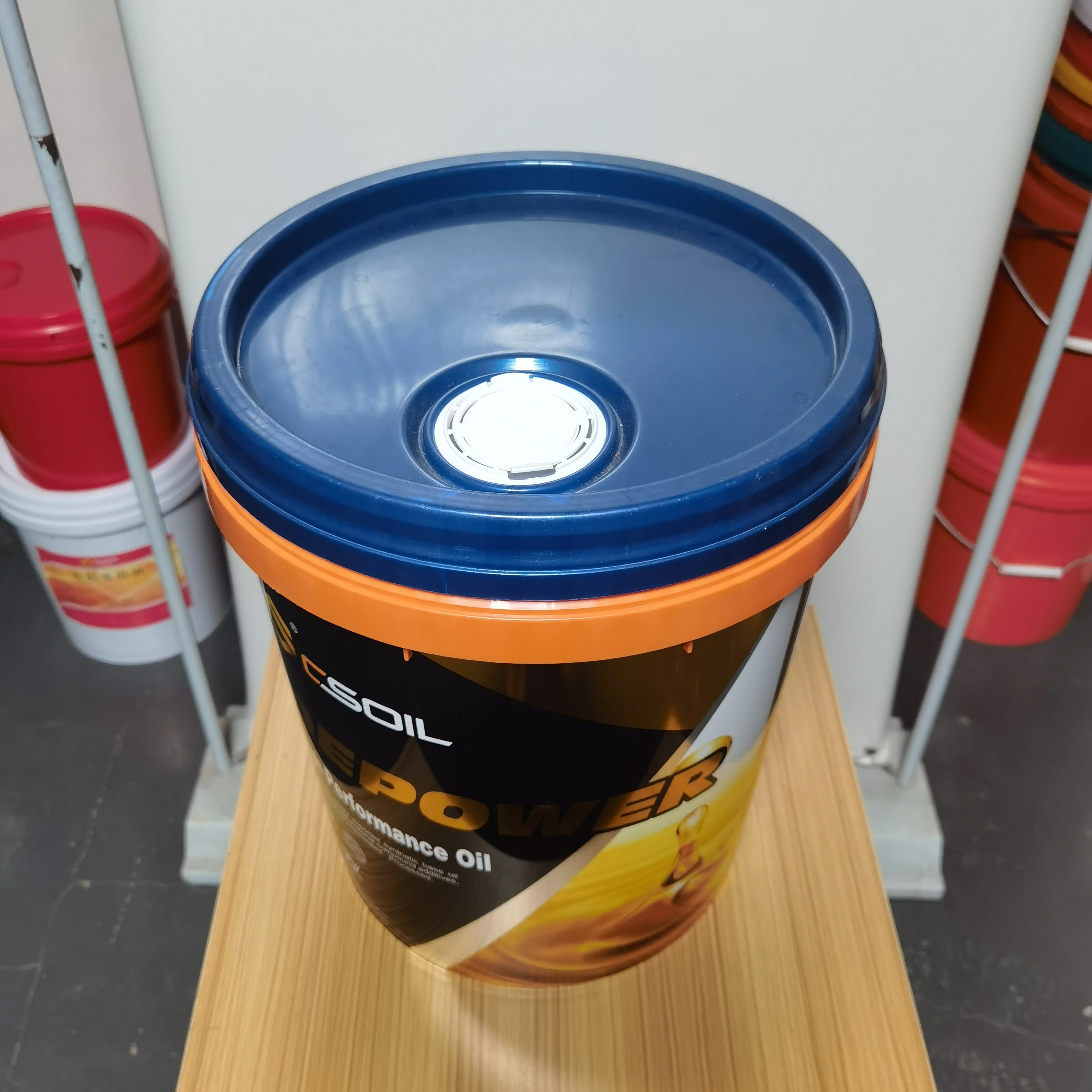 Factory Customizable  CH-4 High Temperature Hydraulic Oil with 18L Pack Anti-Wear Engine Core Component