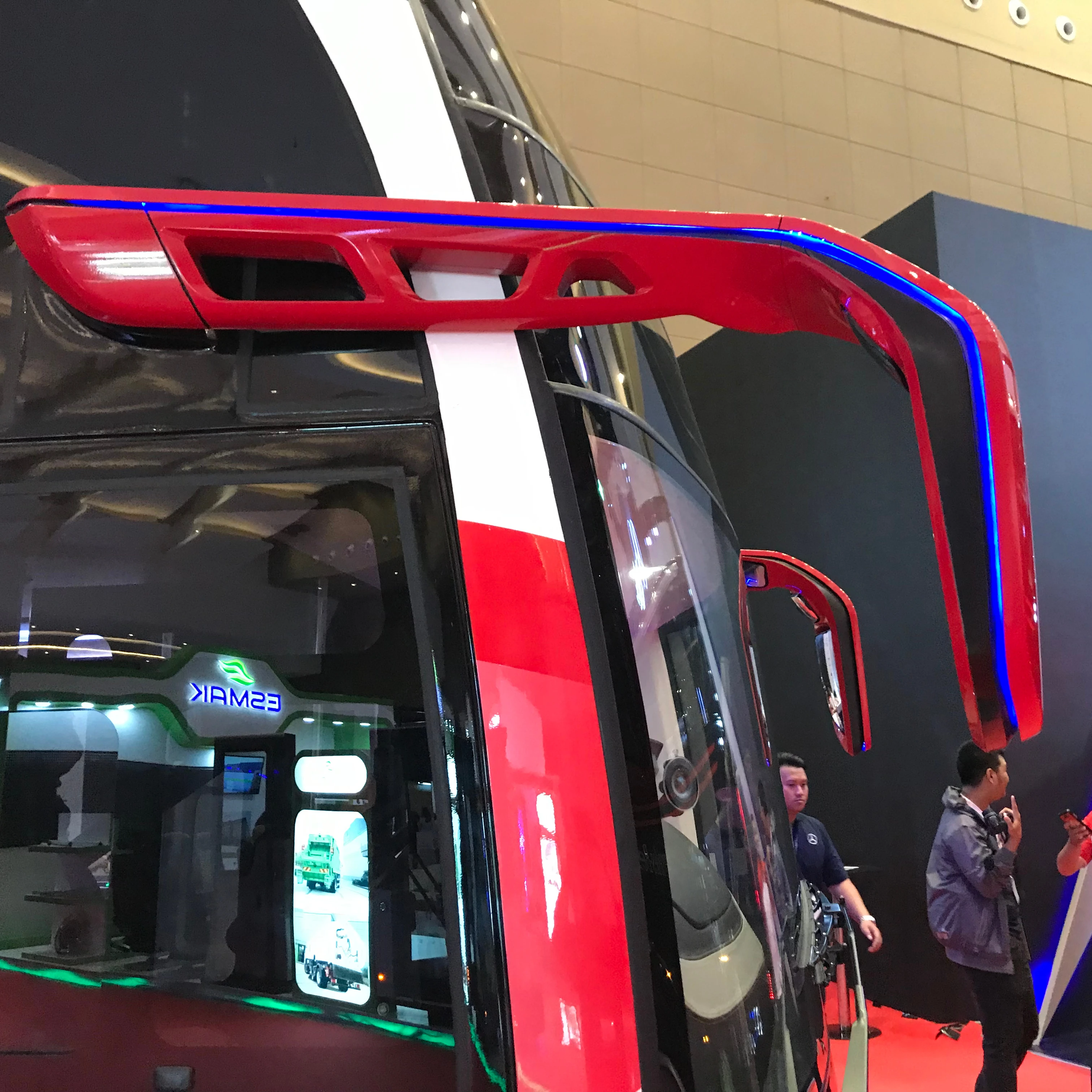 Высокое качество автобусное зеркало электрический kw386 для yutong ZK6117BEV ZK6117H ZK6907BEV со светодиодной подсветкой