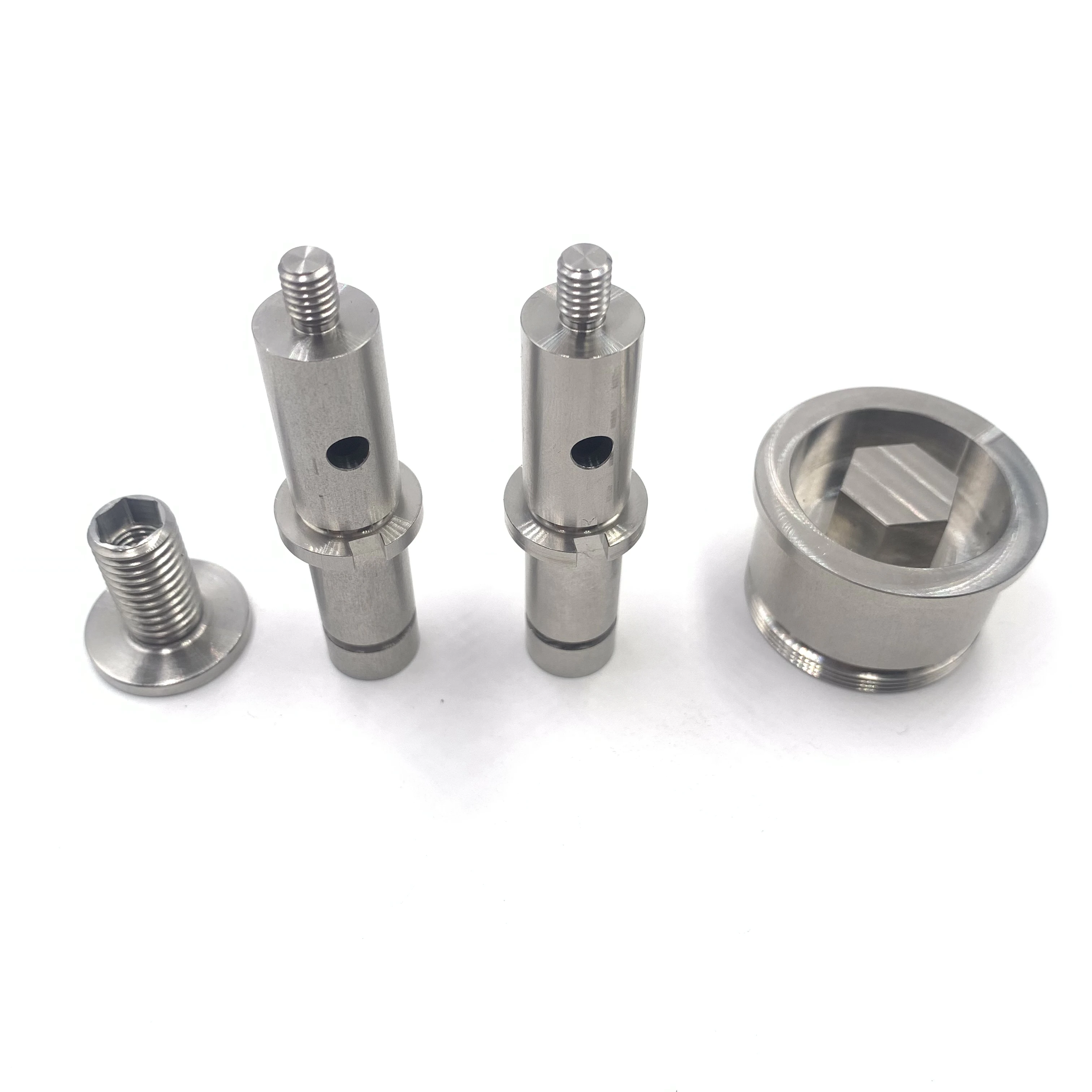 High Quality Stainless Steel Wheel Bolts Hubs CNC Turning Processing Machining Parts