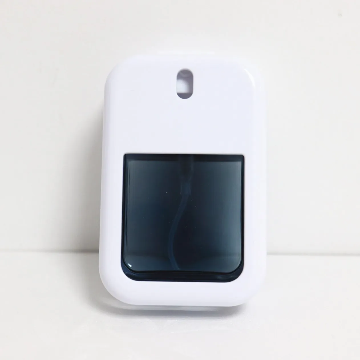 Refillable mini transparent Credit Card Bottle Spray 40ml 50ml Hand Sanitiser Alcohol Mist Spray plastic perfume  bottle