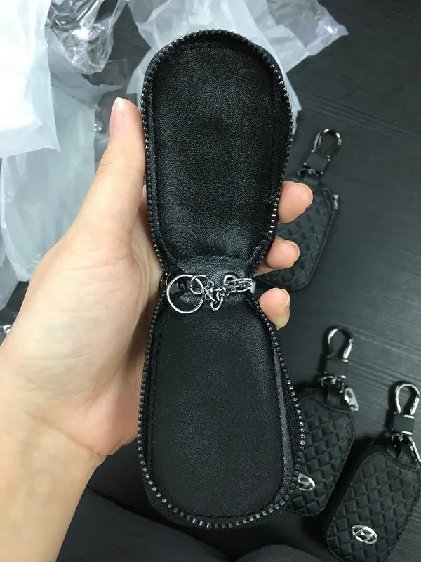 High Quality Luxury Leather Car Key Case Keychain Bag with Keys Holder Inside Auto Branded Pouches
