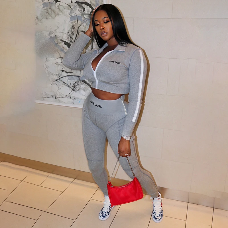 Amazon Top Seller Wholesale Tracksuits Embroidered Long Sleeve Crop Top And Sweat Suits Set Casual Women Two Piece Pants Set