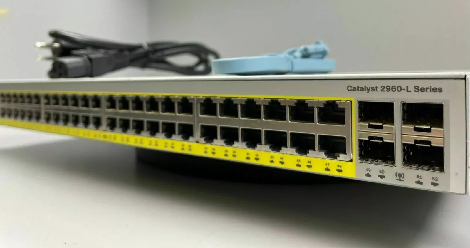 Cisco Catalyst WS-C2960L-48PS-LL Used 48 Port PoE Gigabit Switch