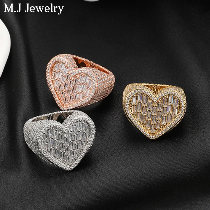 2024 Trendy  Jewelry Hip Hop Iced Out Rings Gold Plated Cubic Zirconia Diamond Heart Baguette CZ Pink Ring For Women