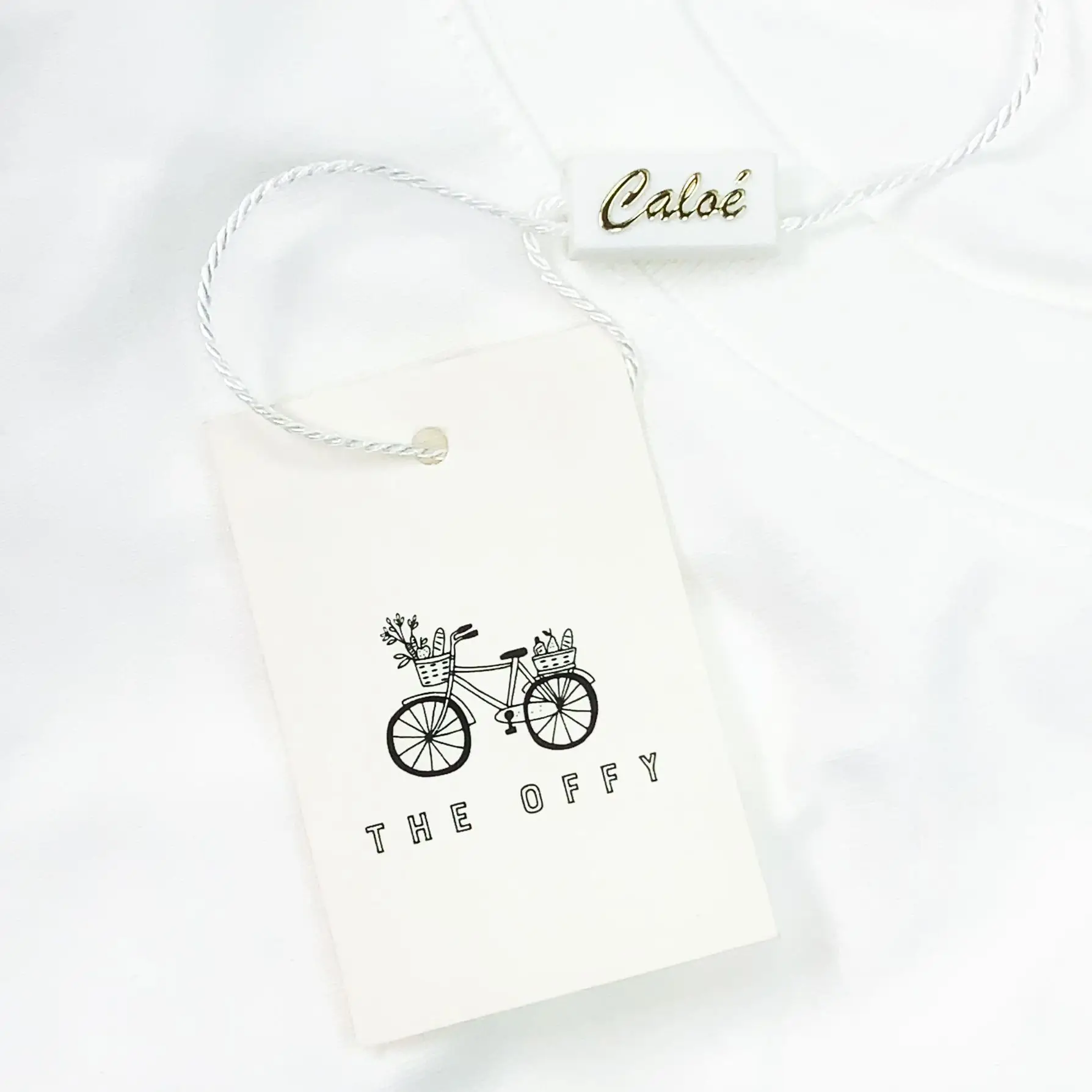 Wholesale Simple Cheap Matt Cardboard Hangtags Custom Printed Garment Paper Tags for Clothes