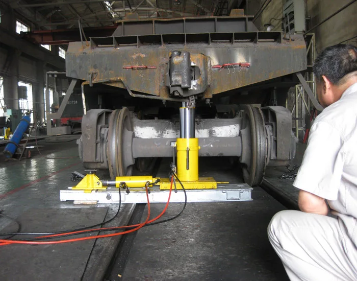 Купите спасательное оборудование для регулировки осанки тела для горячего металлического танкера