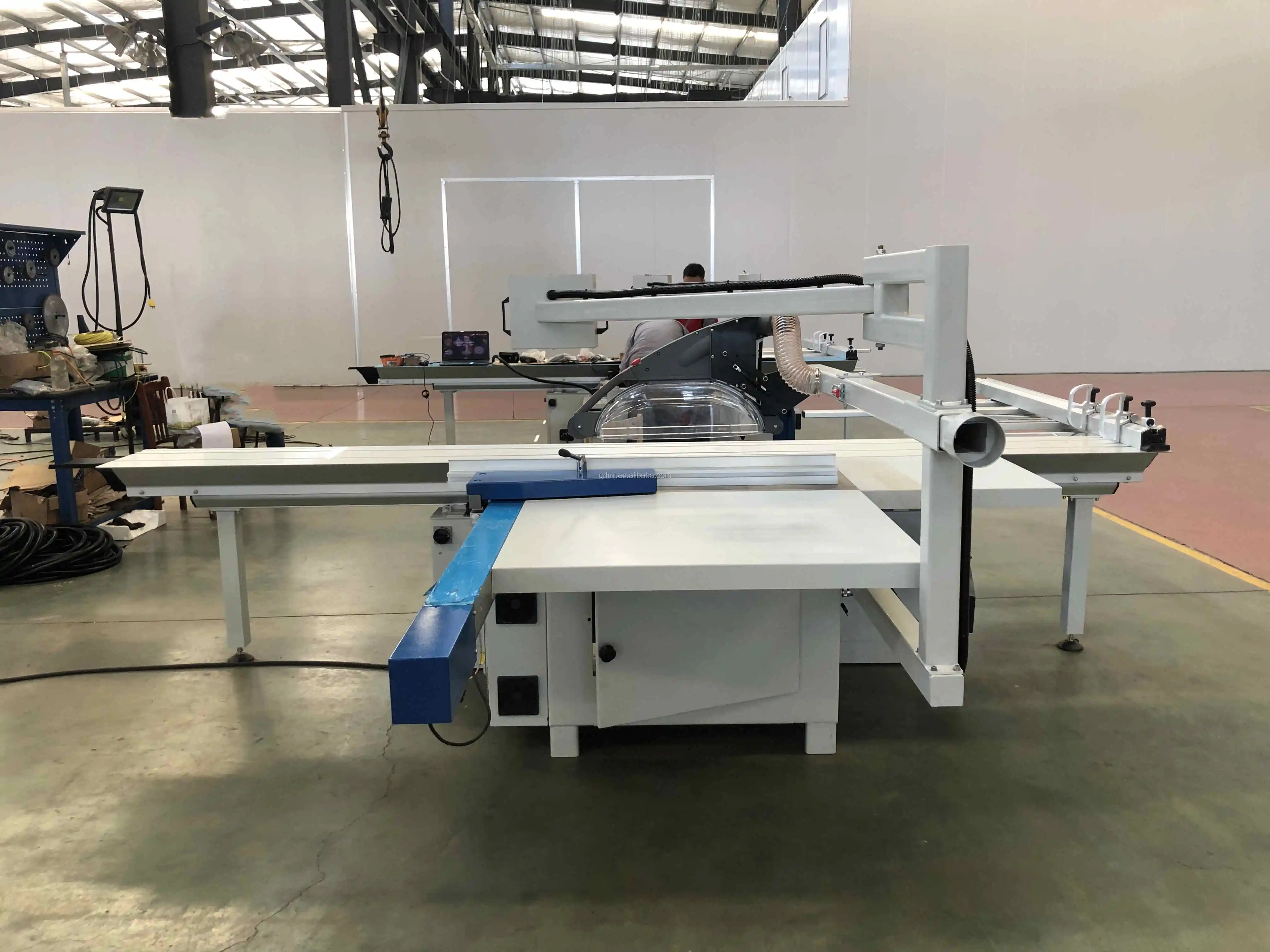 Деревообрабатывающая Автоматическая фанера MDF PLC контроль CNC скользящая резка режущая панель пильный станок