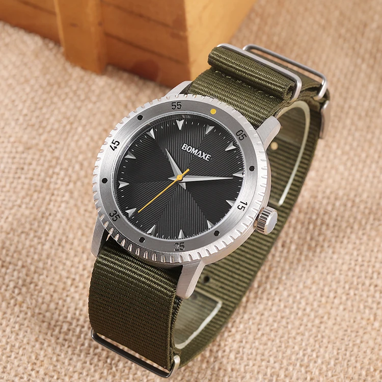 Best Fashion Watch For Men New Model Round Watches Men Wrist Solar Black Steel Case Men Stainless Steel Watch