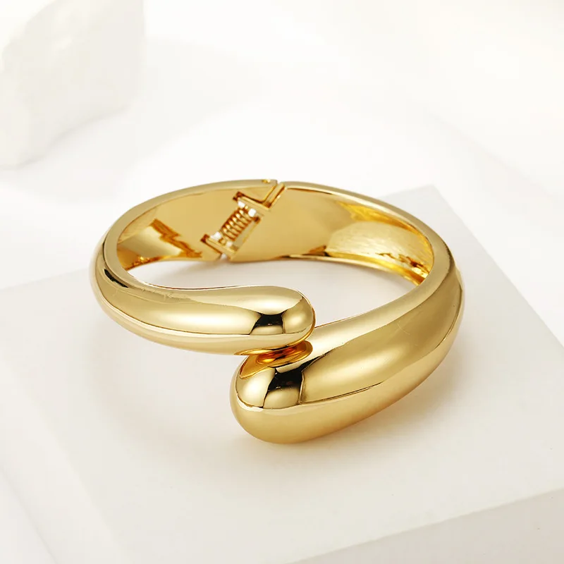 New Style Hot Selling Metal Smooth Water Drop Promotional Fashion Jewelry Bracelets Wholesale