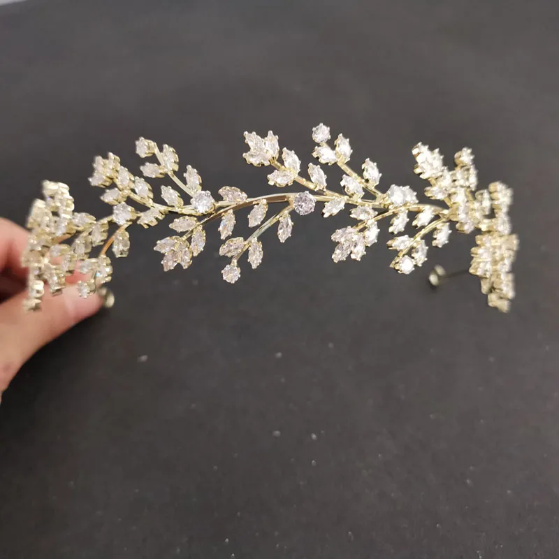 SLBRIDAL Искрящийся классический кубический цирконий свадебная тиара Свадебная королева принцесса конкурс Вечеринка CZ Корона подружки невесты женские ювелирные