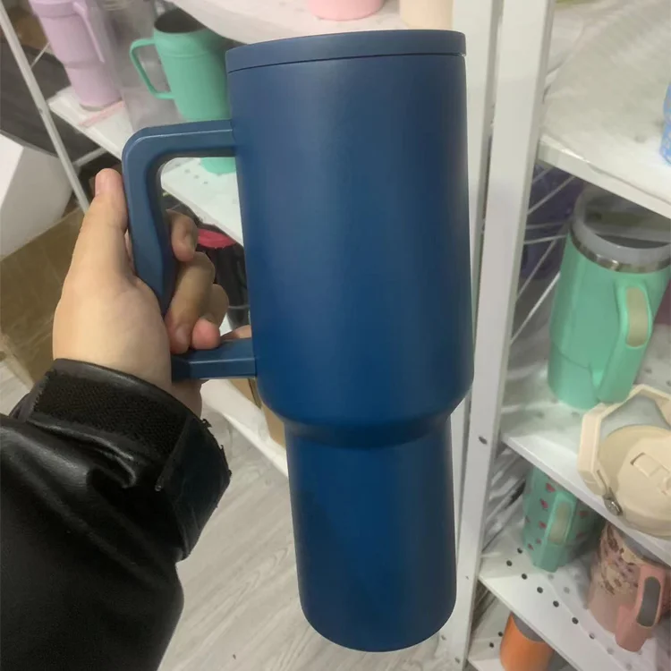 Amazon Hot Selling 40oz Tumbler Outdoor Mug Stainless Steel Cup With Handle And Straw Lid