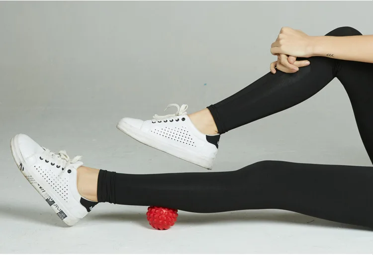 
2021 Hot selling Foot massage cervical spine rehabilitation stroke stab ball health care handball Massager 