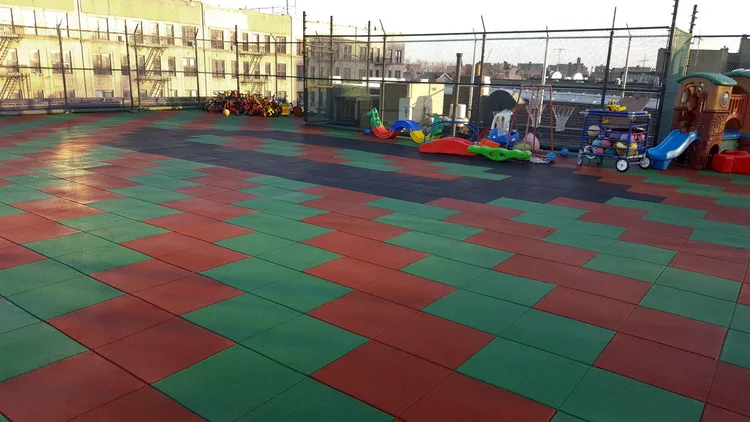 2024 Popular indoor sports flooring carpet mat crossfit room rubber mat gym rubber floor tile