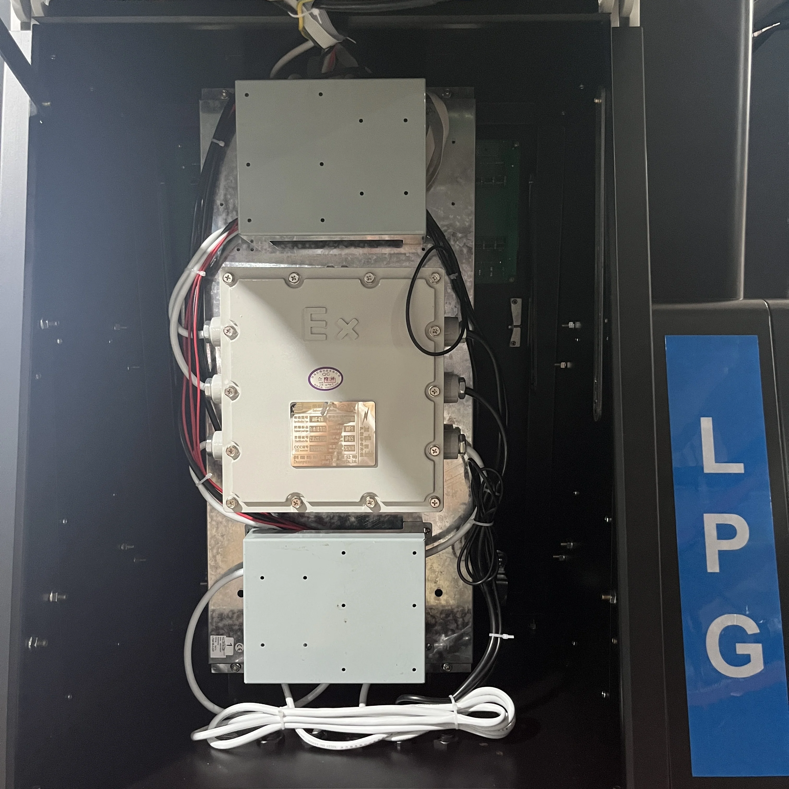 Hot Selling LPG Dispenser Fuel Dispenser For Filling Car Vehicle In Gas Station  LPG Dispenser For Gas Station